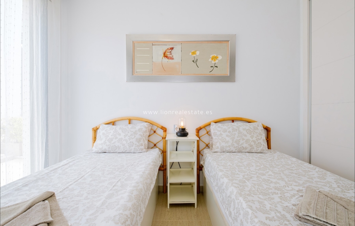 Перепродажа - Нулевой - Orihuela Costa - Punta Prima