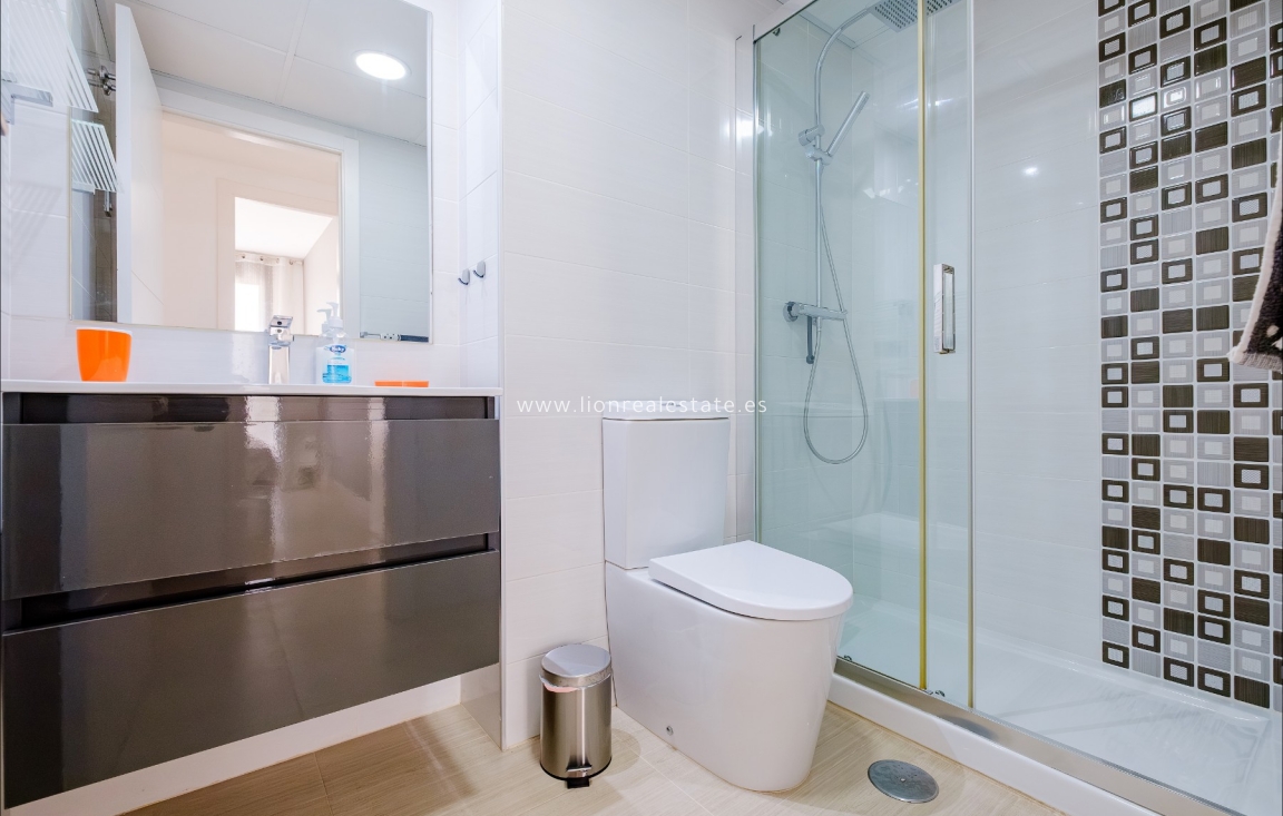 Перепродажа - Нулевой - Orihuela Costa - Punta Prima