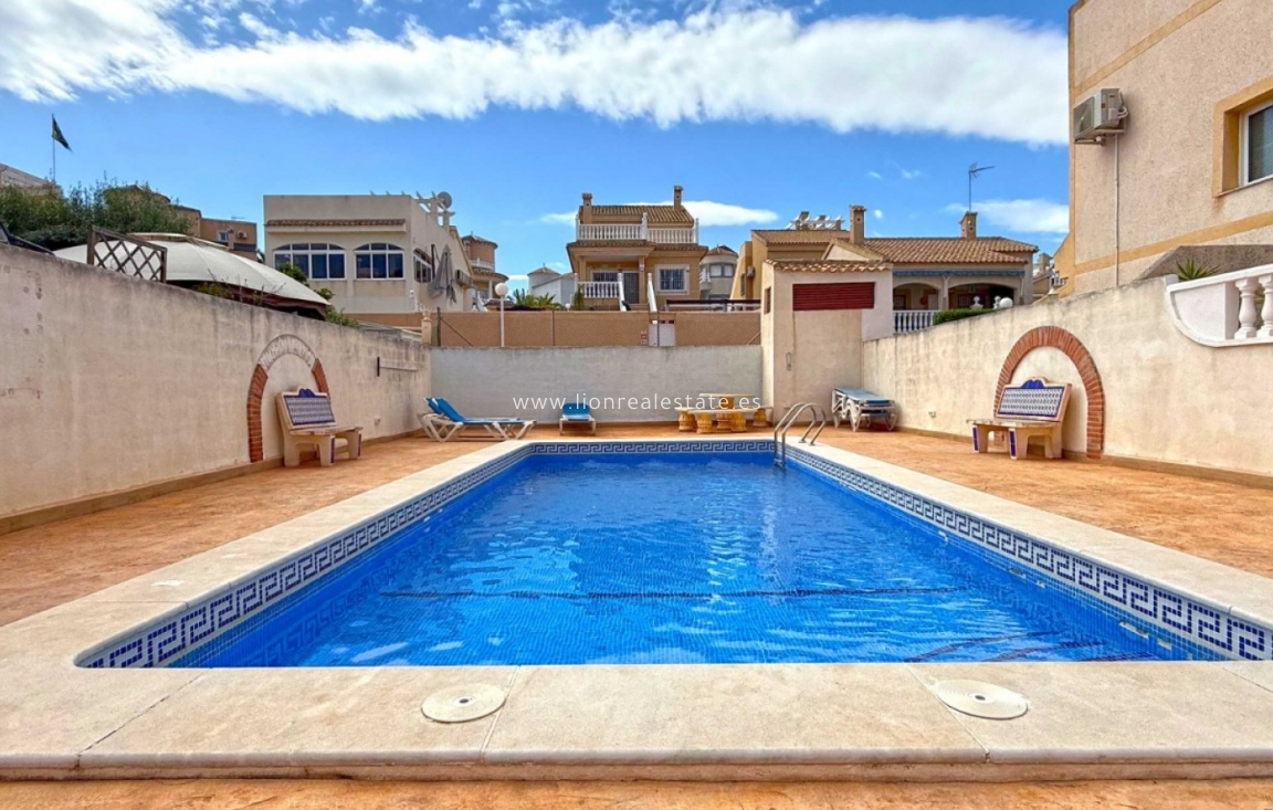 Перепродажа - Semi Detached Villa - Orihuela Costa - Los Altos