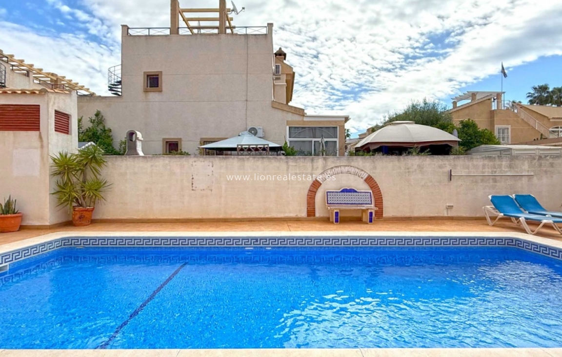 Перепродажа - Semi Detached Villa - Orihuela Costa - Los Altos
