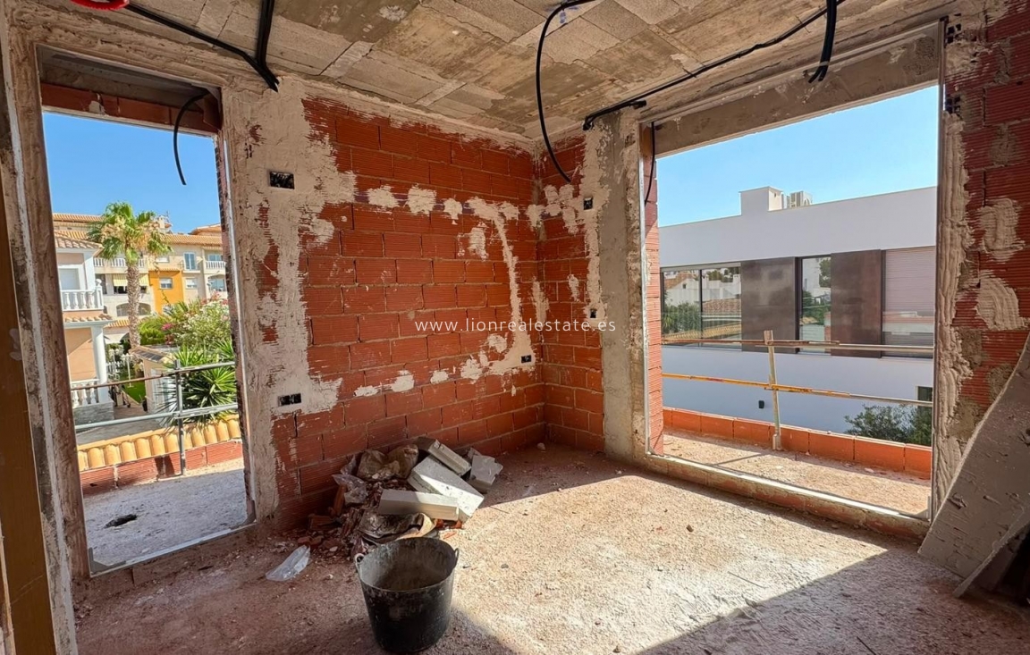 Перепродажа - Шале - Orihuela Costa - La Zenia