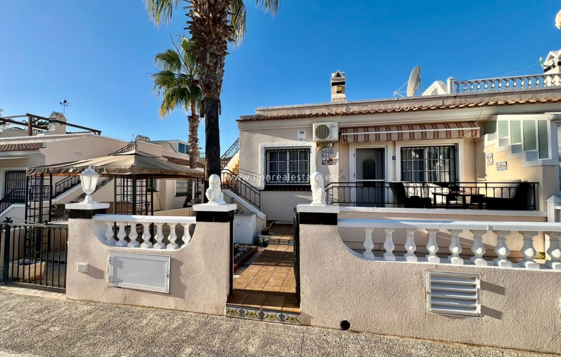 Перепродажа - Шале - Orihuela Costa - La Zenia