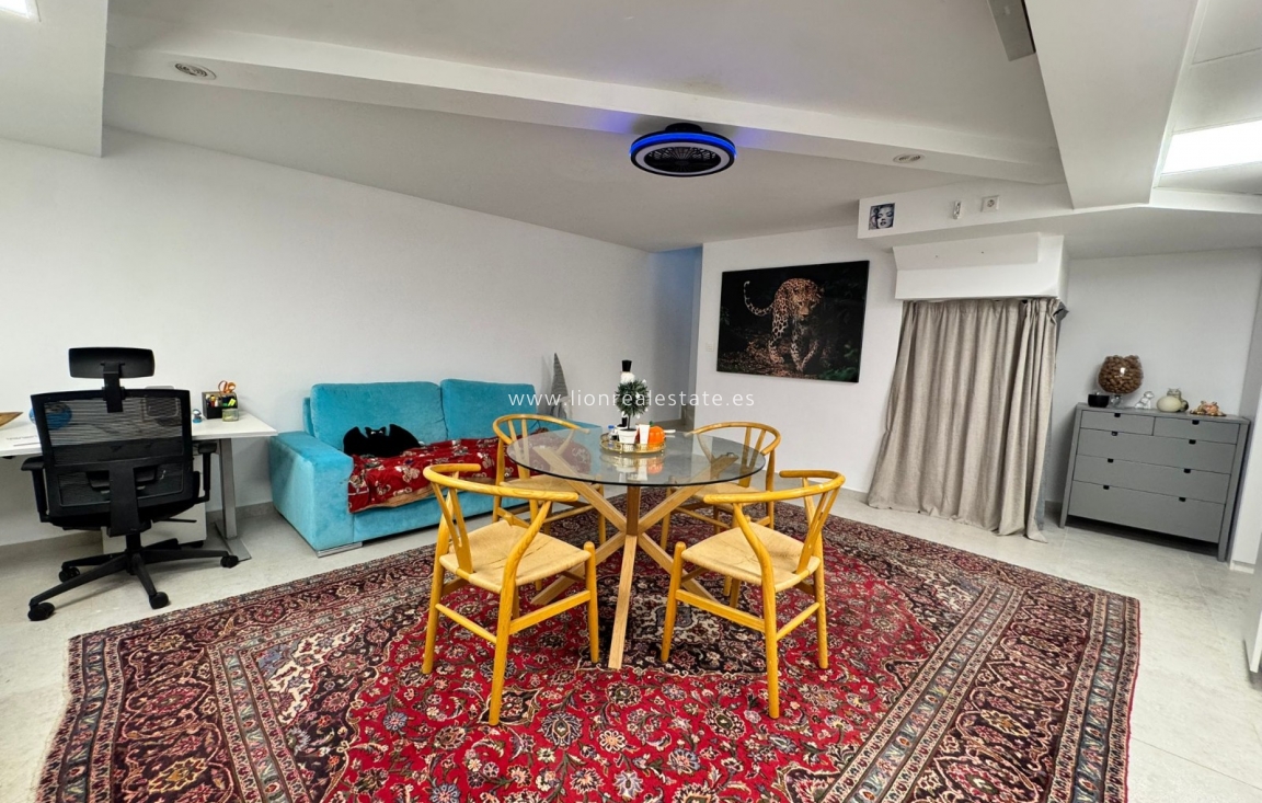 Перепродажа - Шале - Orihuela Costa - Villamartín