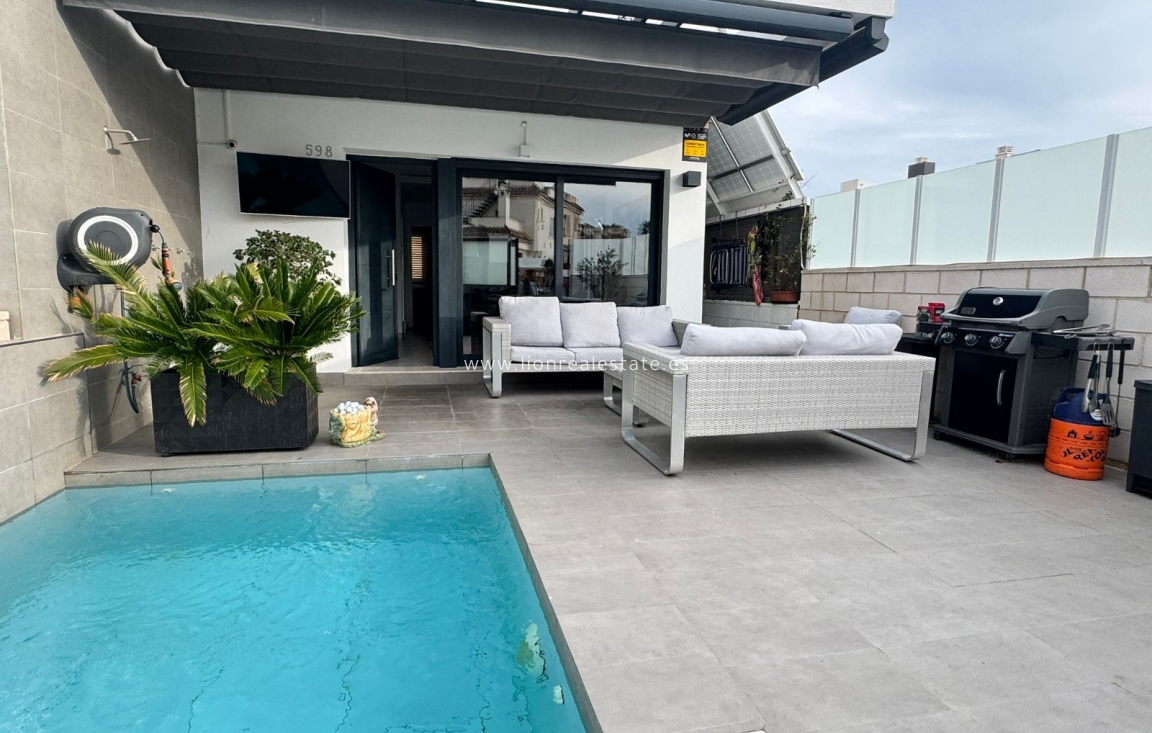 Перепродажа - Шале - Orihuela Costa - Villamartín