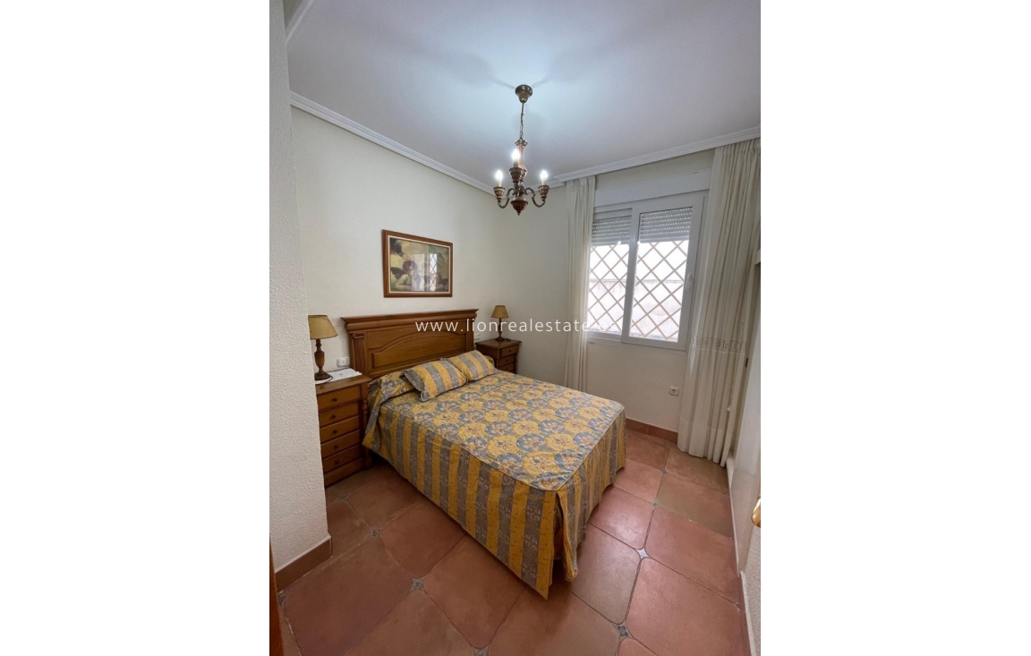 Перепродажа - Шале - Torrevieja - Playa del Cura