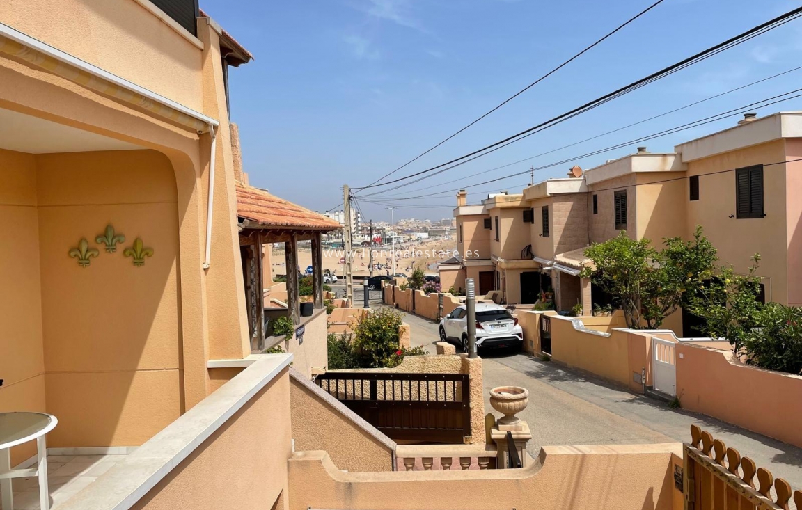 Перепродажа - Terraced house - Torrevieja - Torre la mata