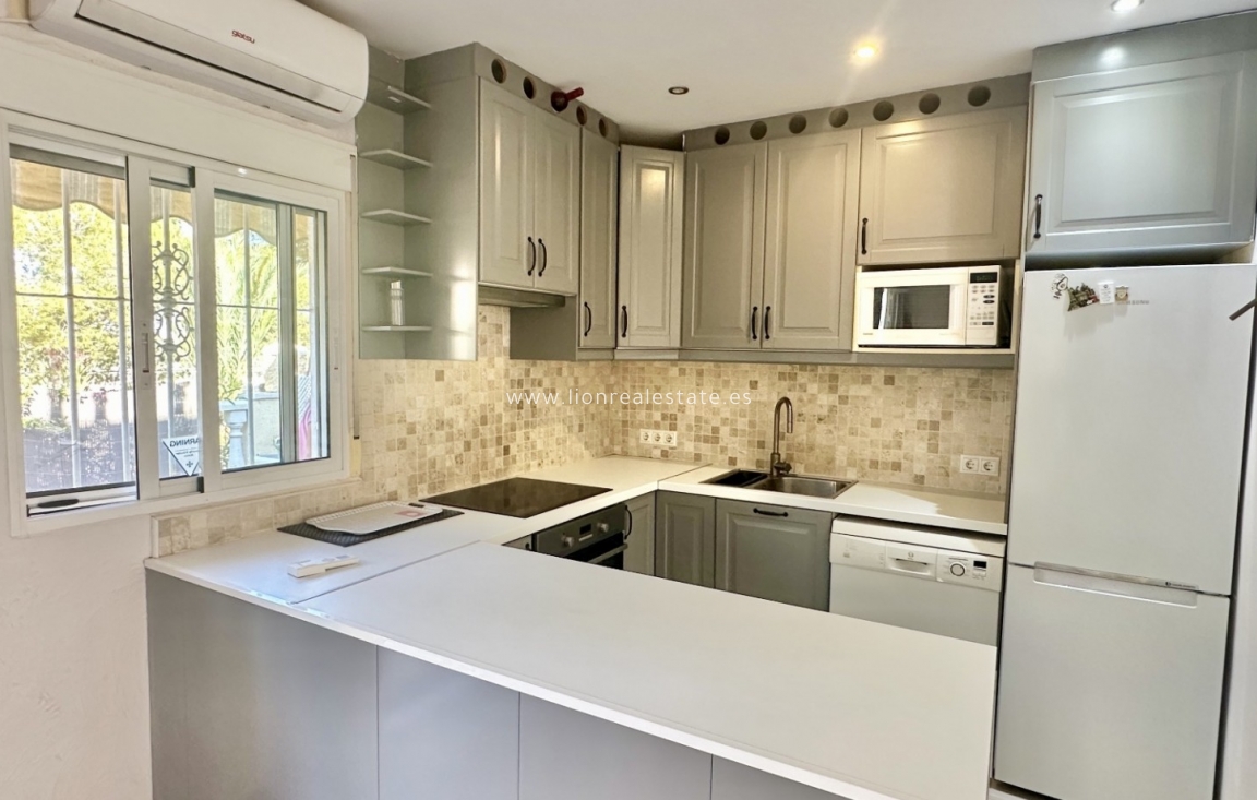 Перепродажа - Town House - Guardamar del Segura - Lomas de Polo-Pinomar