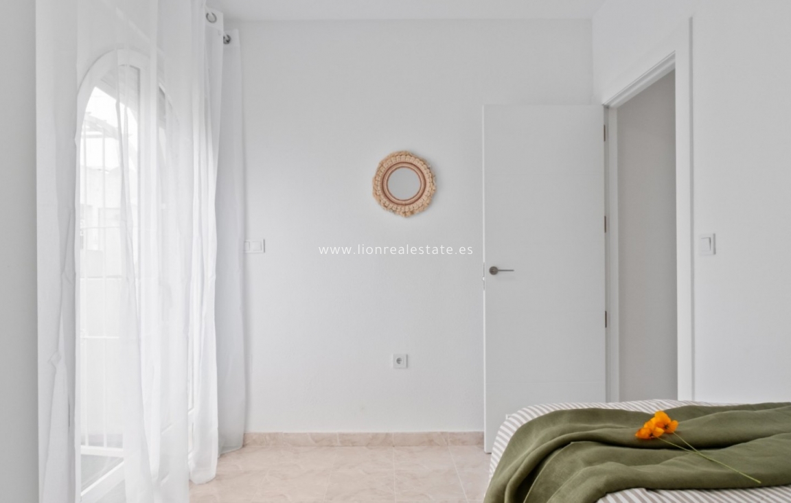 Перепродажа - Town House - Orihuela Costa - La Florida