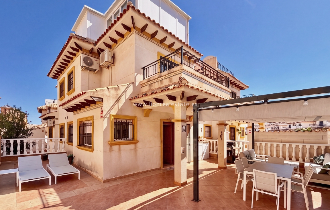 Перепродажа - Town House - Orihuela Costa - La Regia