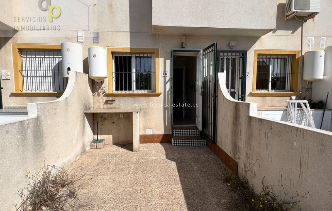 Перепродажа - Town House - Orihuela Costa - La Regia