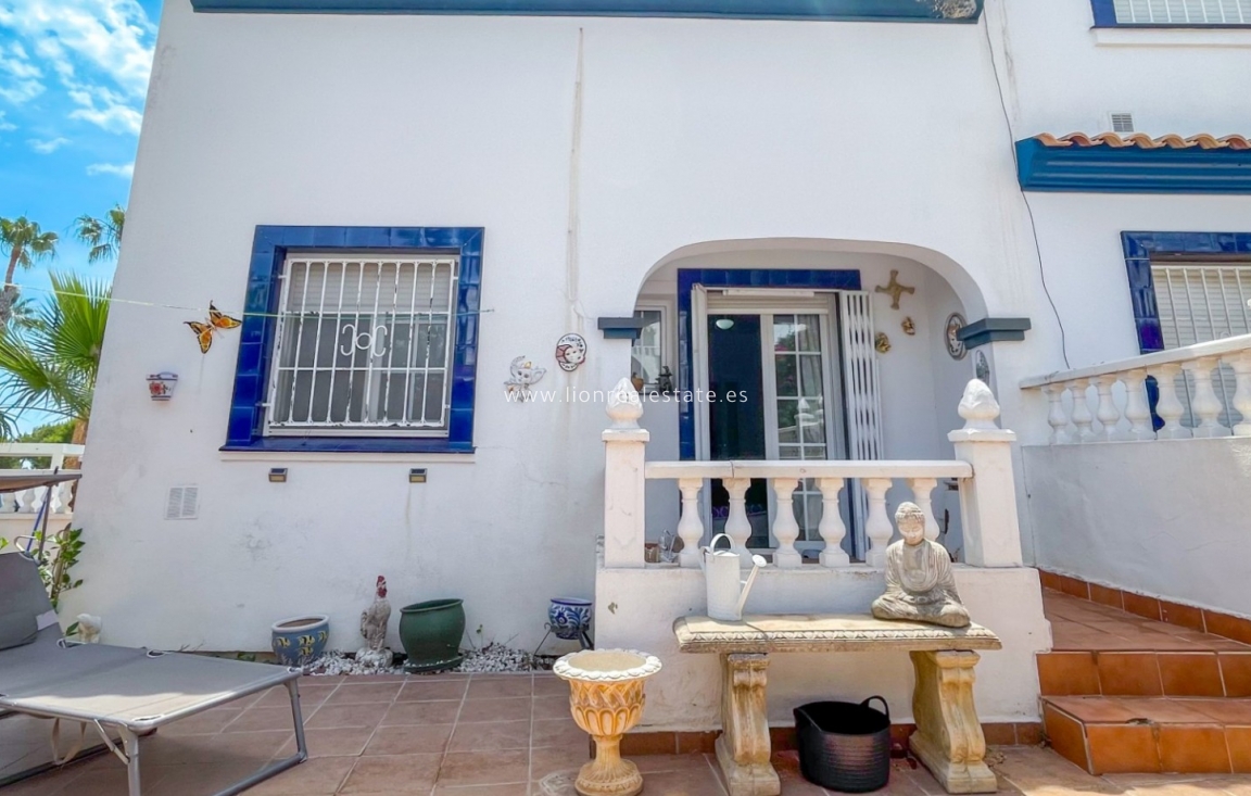 Перепродажа - Town House - Orihuela Costa - La Rioja