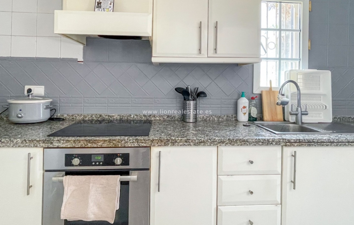 Перепродажа - Town House - Orihuela Costa - La Rioja