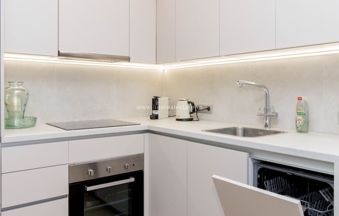 Перепродажа - Town House - Orihuela Costa - La Zenia