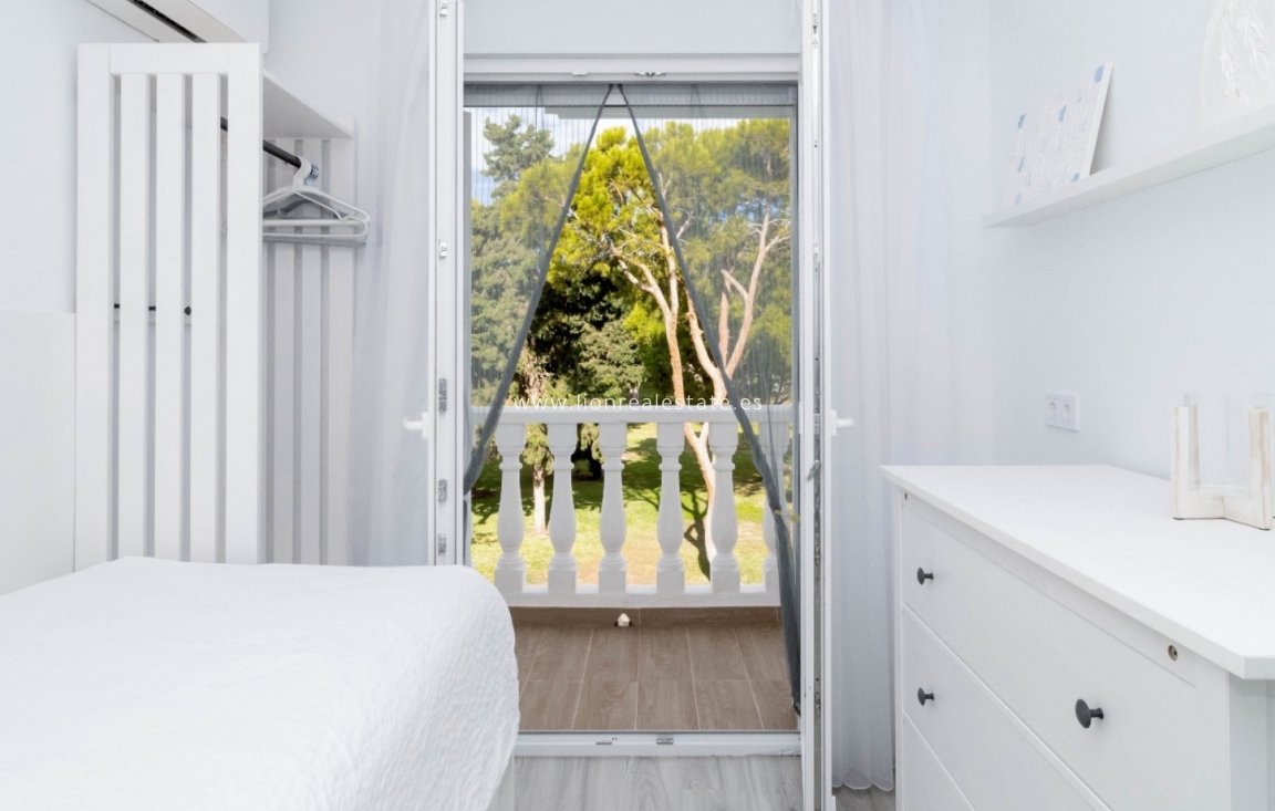 Перепродажа - Town House - Orihuela Costa - La Zenia