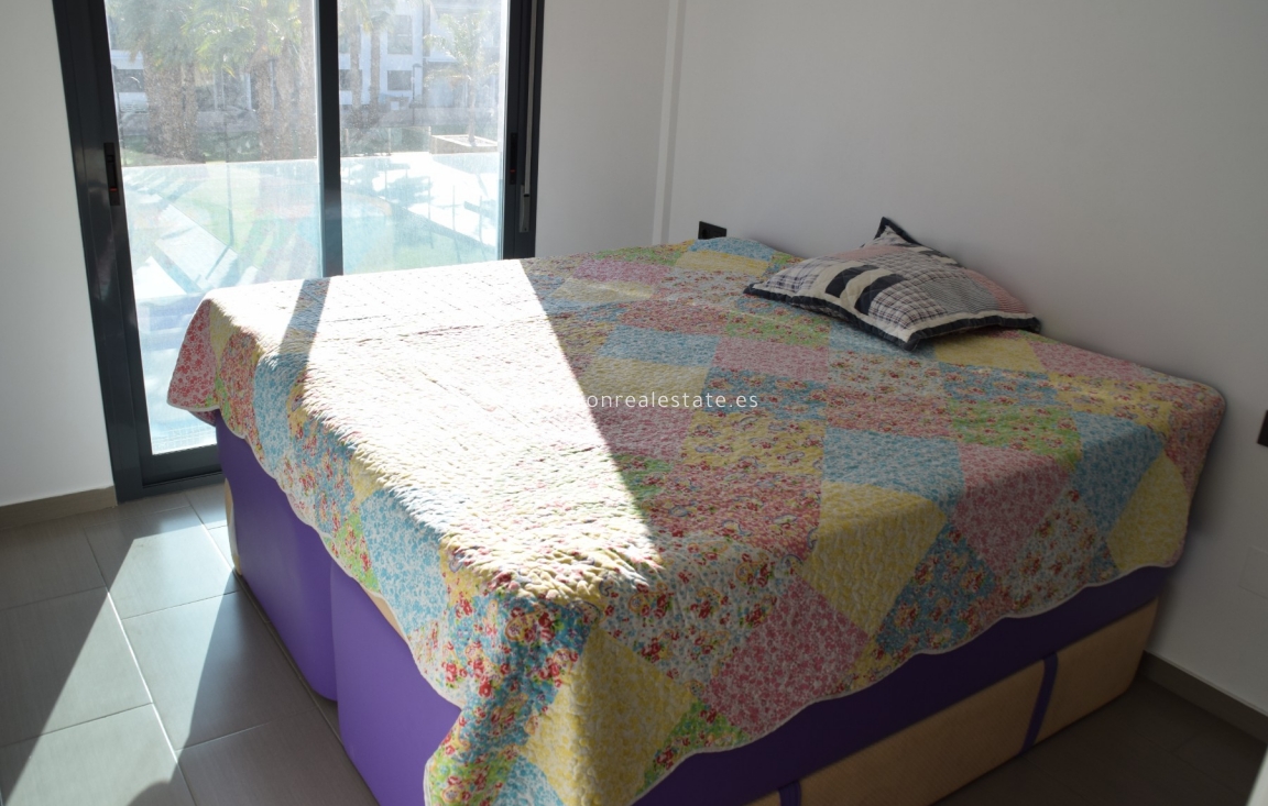 Перепродажа - Town House - Orihuela Costa - La Zenia