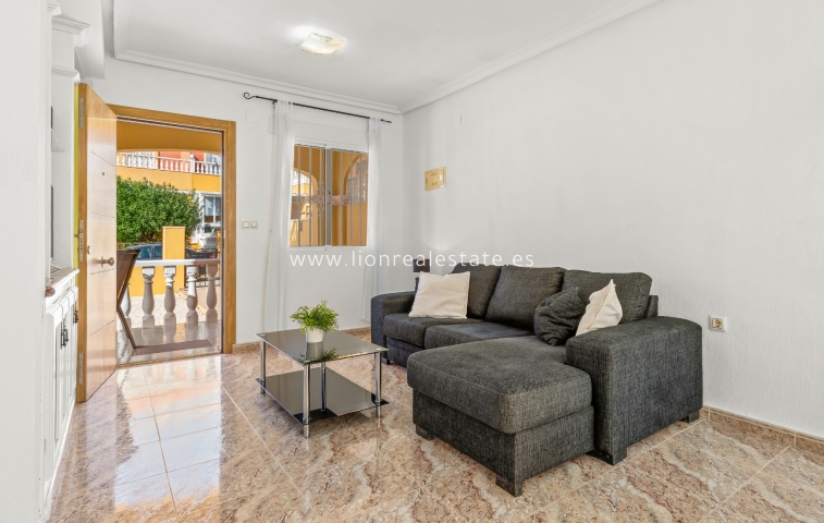 Перепродажа - Town House - Orihuela Costa - La Zenia