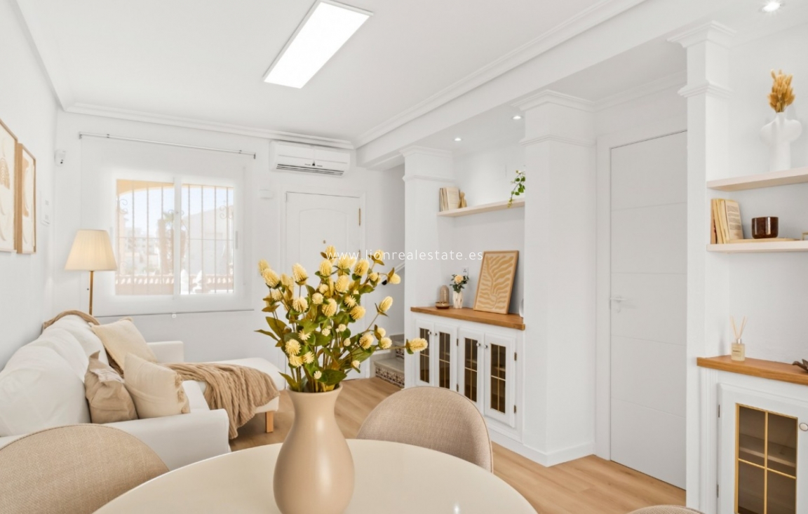 Перепродажа - Town House - Orihuela Costa - Las Filipinas