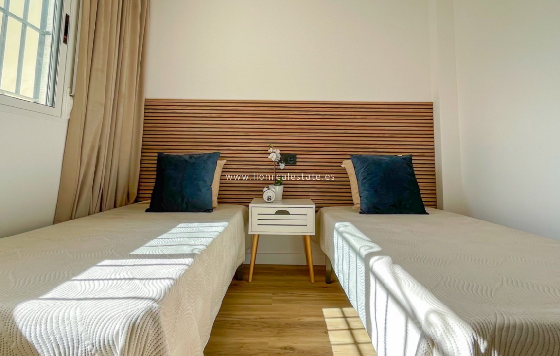 Перепродажа - Town House - Orihuela Costa - Los Altos *