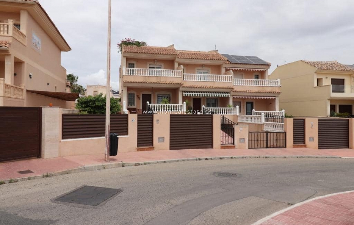 Перепродажа - Town House - Orihuela Costa - Los Altos