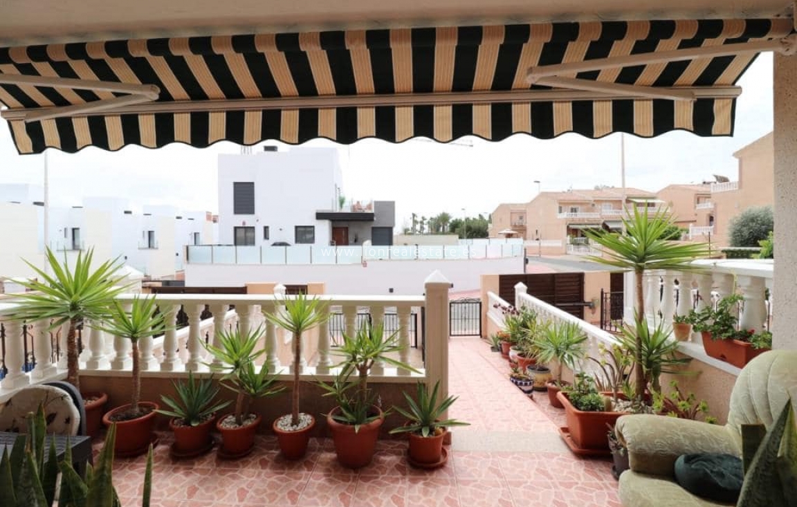 Перепродажа - Town House - Orihuela Costa - Los Altos