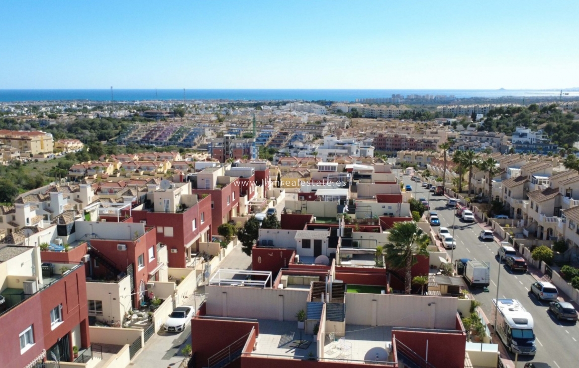 Перепродажа - Town House - Orihuela Costa - Villamartín