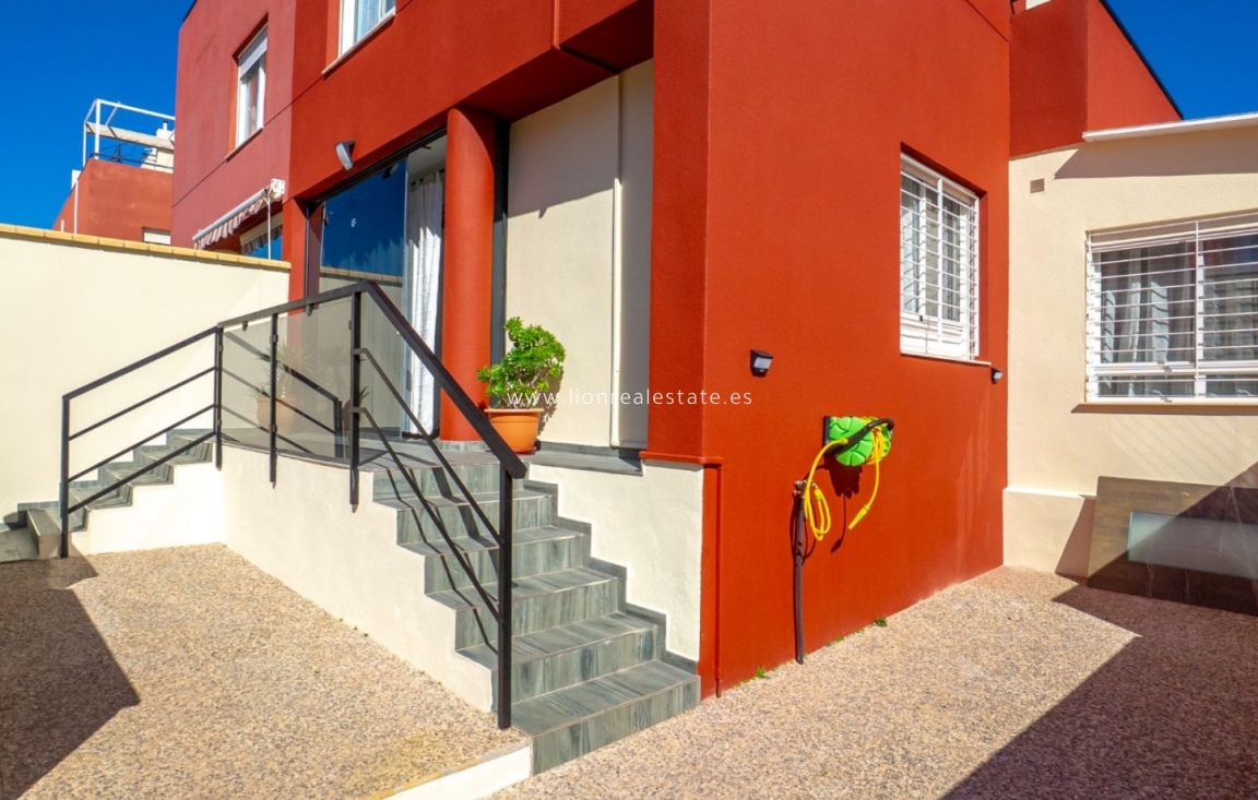 Перепродажа - Town House - Orihuela Costa - Villamartín