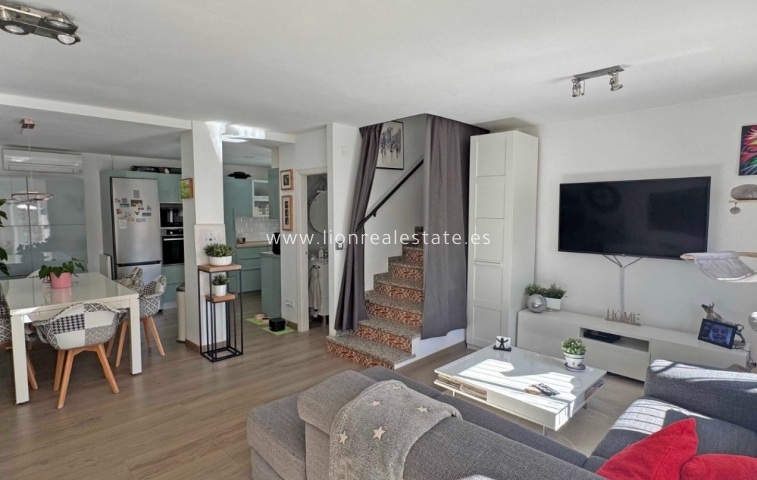 Перепродажа - Town House - Orihuela Costa - Villamartín