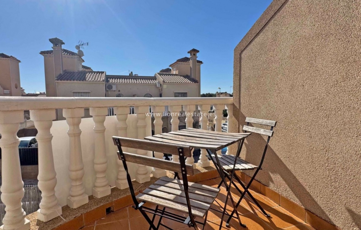 Перепродажа - Town House - Orihuela Costa - Villamartín