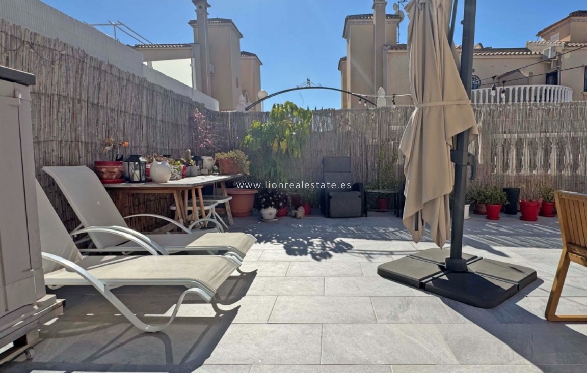 Перепродажа - Town House - Orihuela Costa - Villamartín