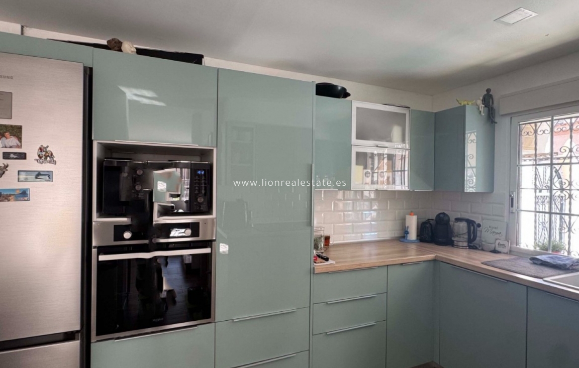 Перепродажа - Town House - Orihuela Costa - Villamartín