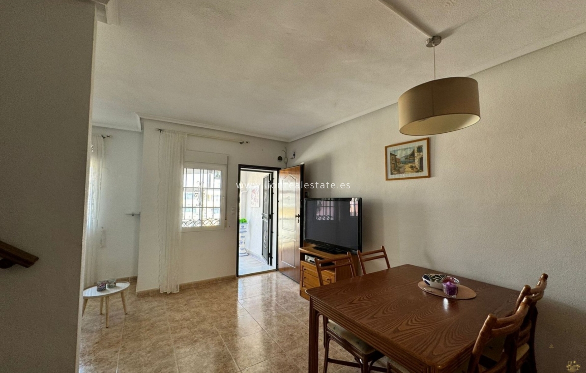 Перепродажа - Town House - Orihuela Costa - Villamartín