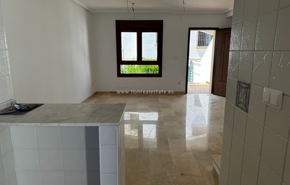 Перепродажа - Town House - Orihuela Costa - Villamartín