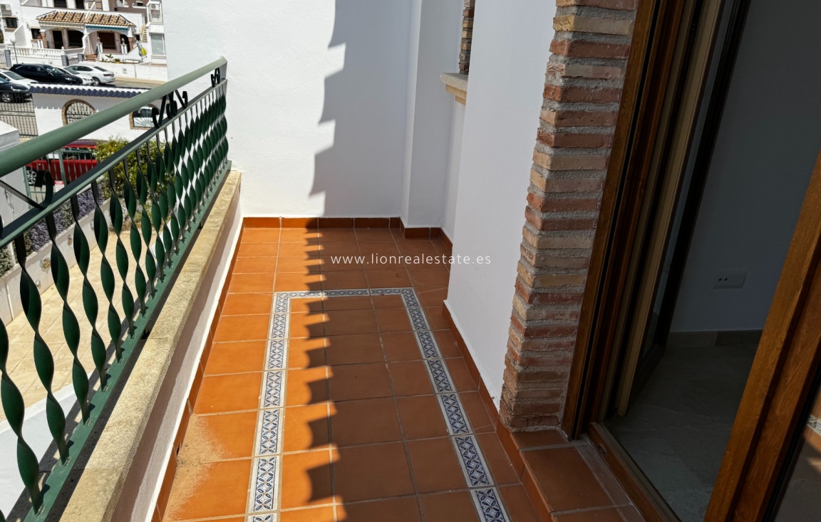 Перепродажа - Town House - Orihuela Costa - Villamartín