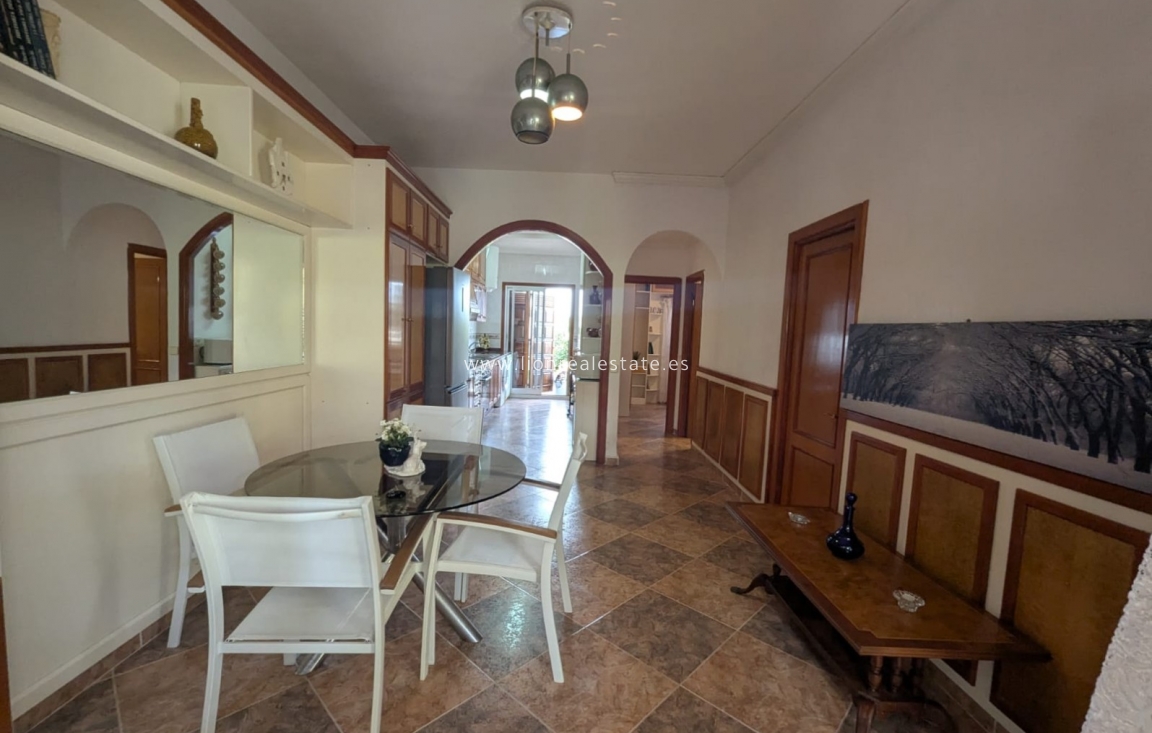 Перепродажа - Town House - Punta Prima