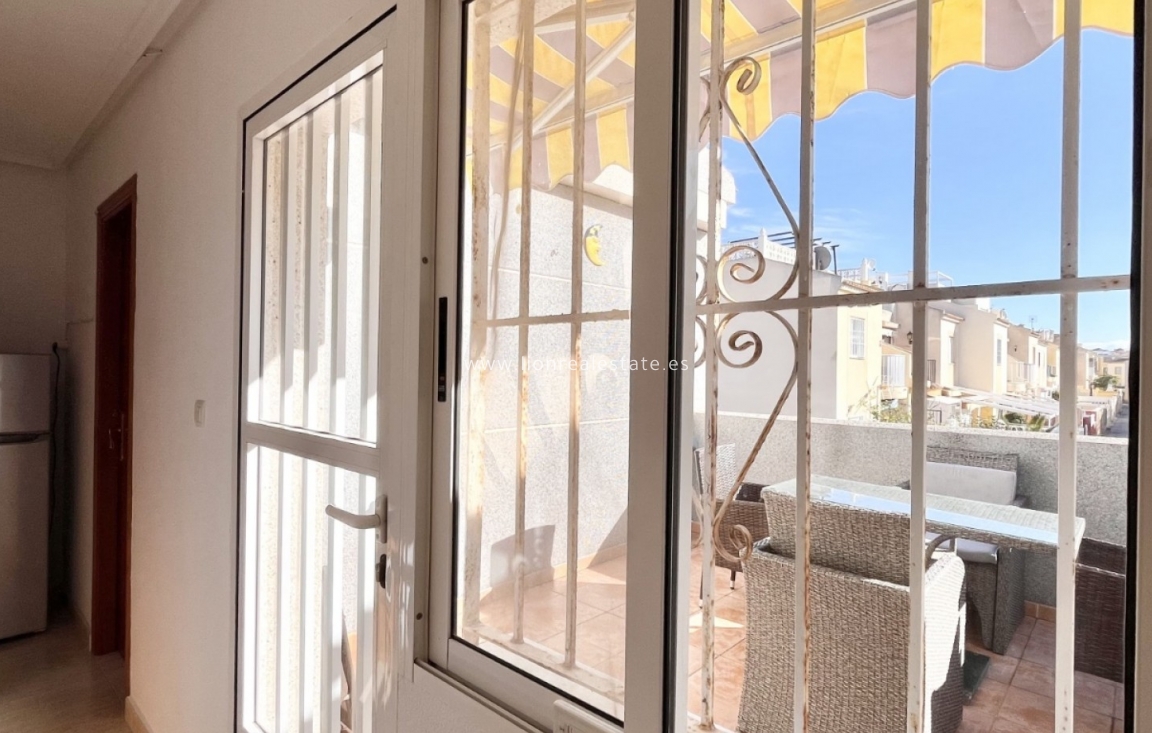 Перепродажа - Town House - Torrevieja - La Siesta - El Salado -  Torreta