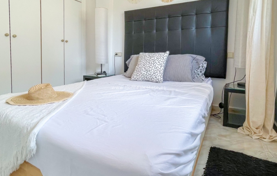 Перепродажа - Town House - Torrevieja - La Siesta - El Salado -  Torreta