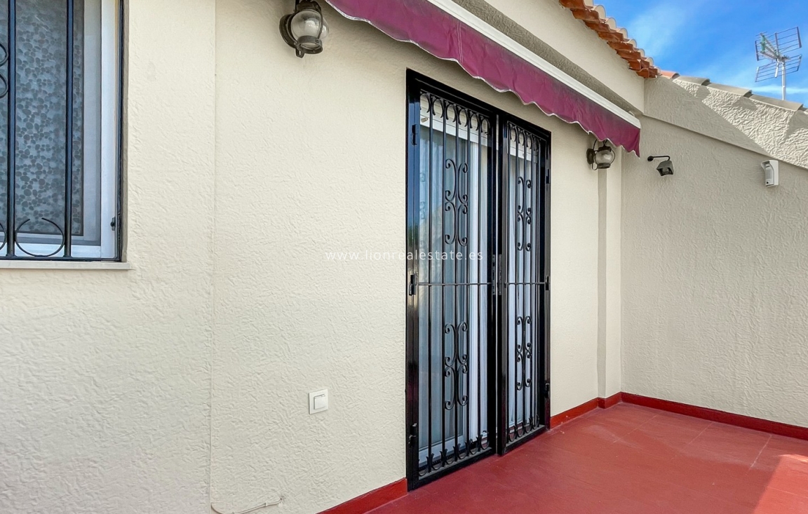 Перепродажа - Town House - Torrevieja - Los Balcones - Los Altos del Edén