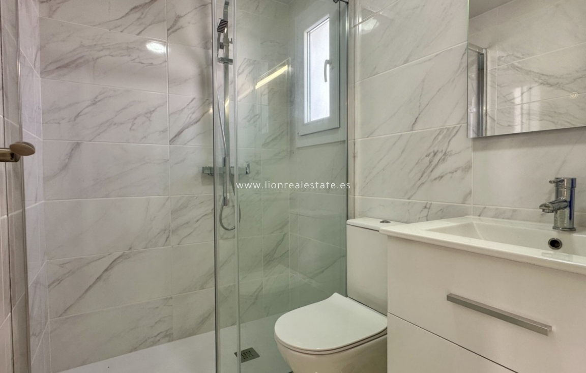 Перепродажа - Town House - Torrevieja - Los Balcones - Los Altos del Edén