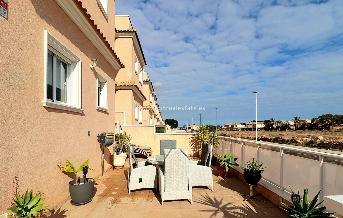 Перепродажа - Town House - Torrevieja - Punta Prima