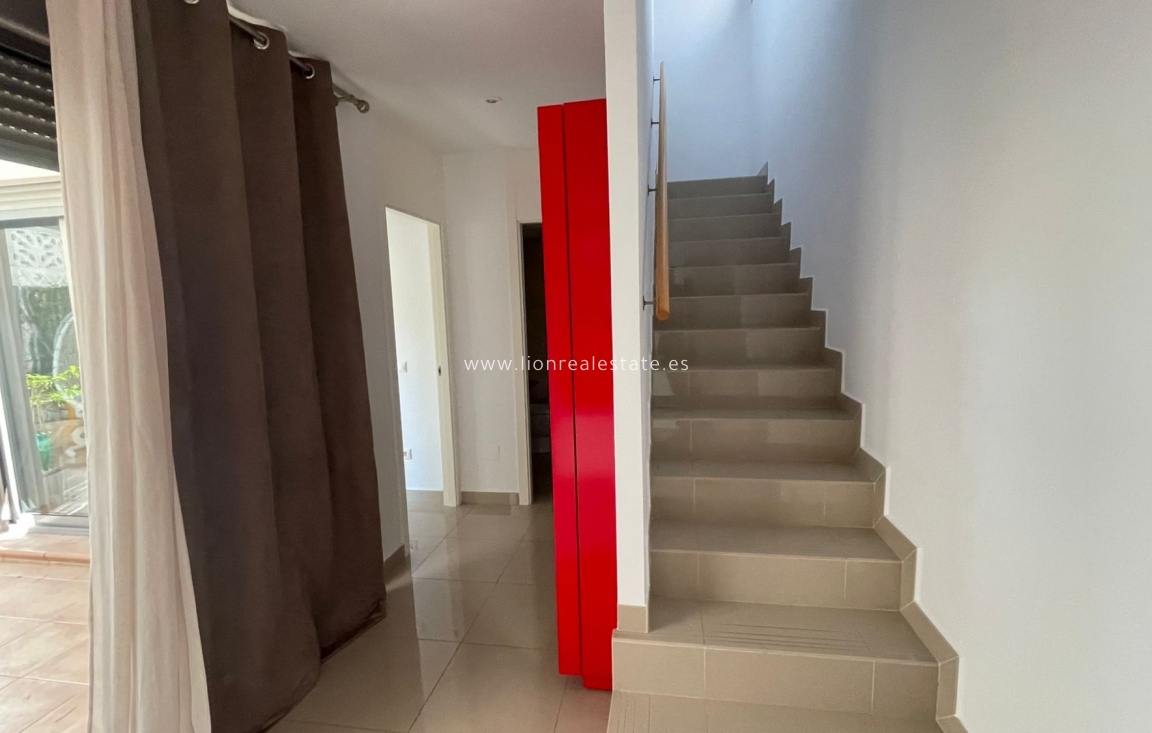 Перепродажа - Town House - Torrevieja - Punta Prima