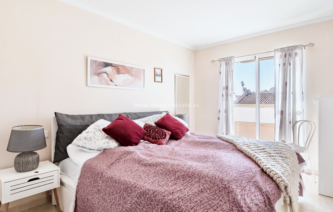 Перепродажа - Town House - Torrevieja