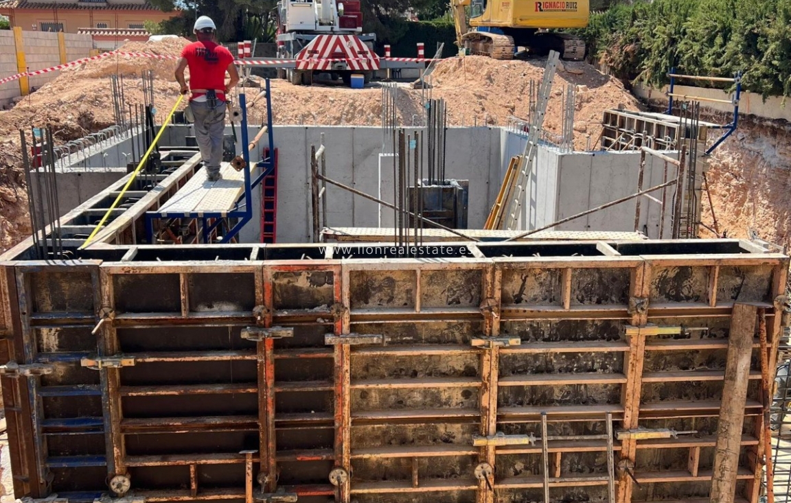 Перепродажа - Участок / Земельный участок - Orihuela Costa - La Zenia