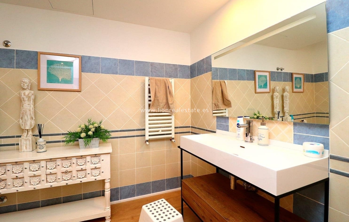 Перепродажа - Villa - Orihuela Costa - Campoamor