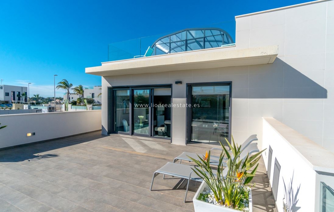 Перепродажа - Villa - Orihuela Costa - Campoamor