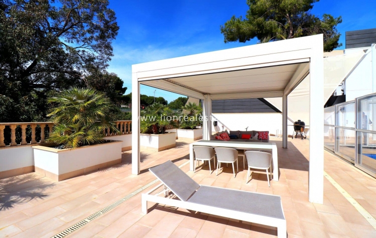 Перепродажа - Villa - Orihuela Costa - Campoamor