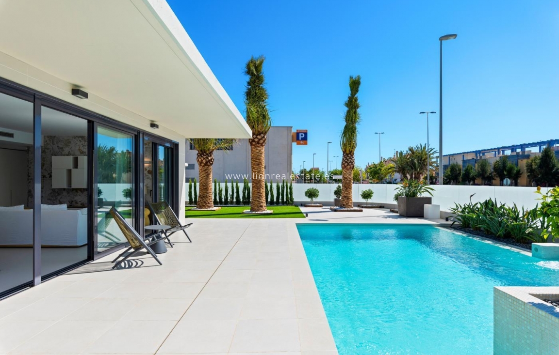 Перепродажа - Villa - Orihuela Costa - Campoamor