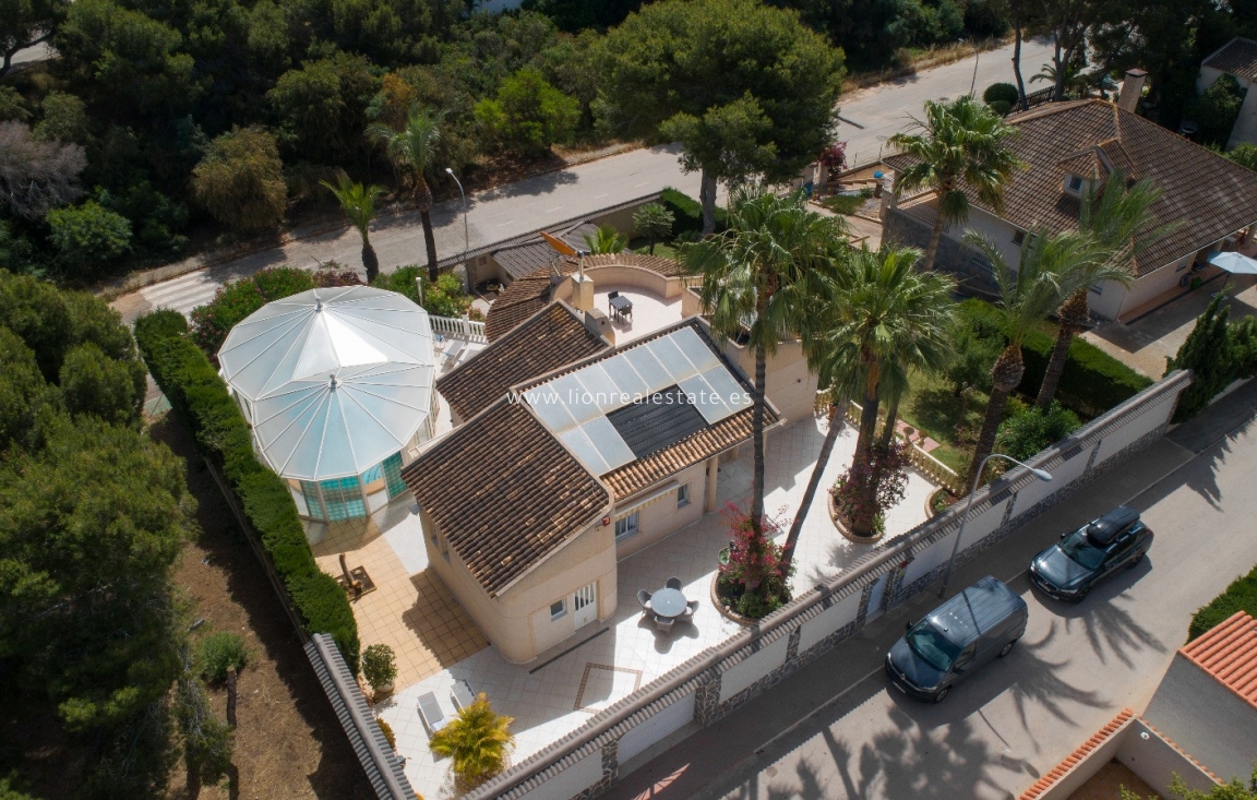 Перепродажа - Villa - Orihuela Costa - Dehesa de campoamor