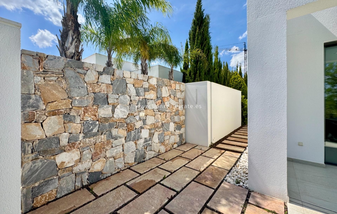 Перепродажа - Villa - Orihuela Costa - Las Colinas Golf