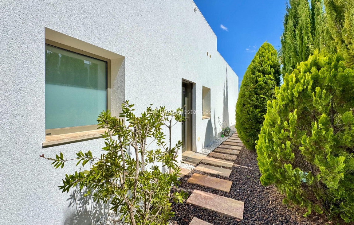 Перепродажа - Villa - Orihuela Costa - Las Colinas Golf