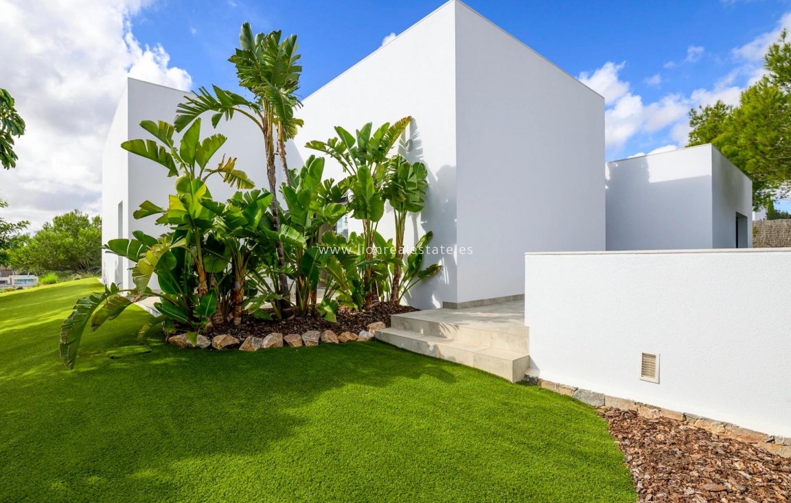 Перепродажа - Villa - Orihuela Costa - Las Colinas Golf